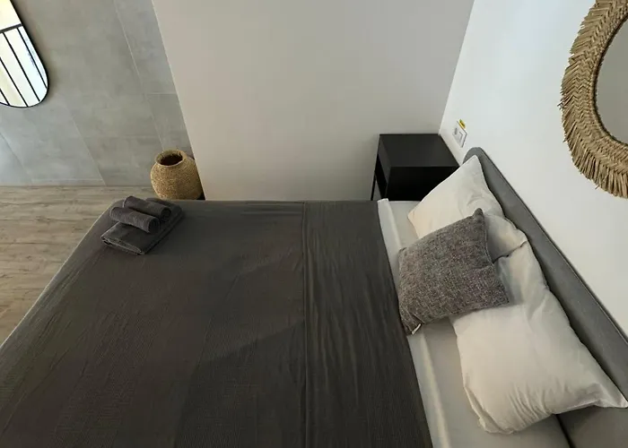 Nou Benicalap Luxury Apart 3*