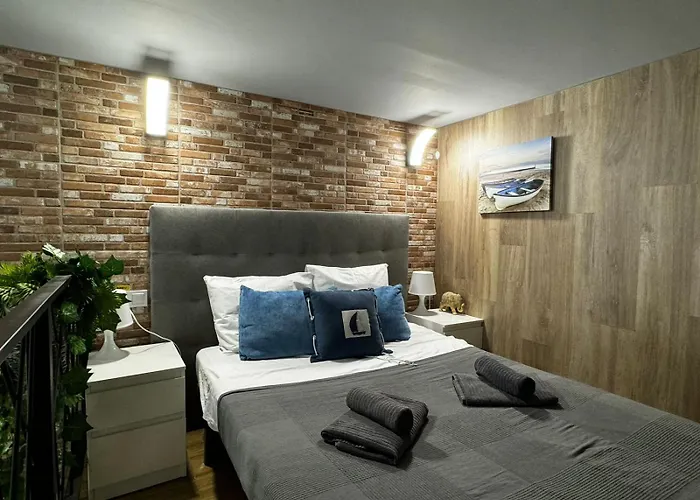 Szálloda Nou Benicalap Luxury Apart 3*
